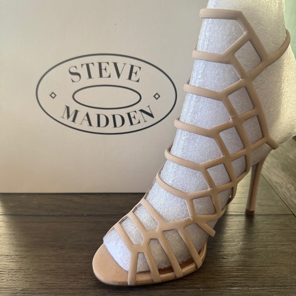 Steve Madden SLITHUR Caged Heels - Picture 1 of 2
